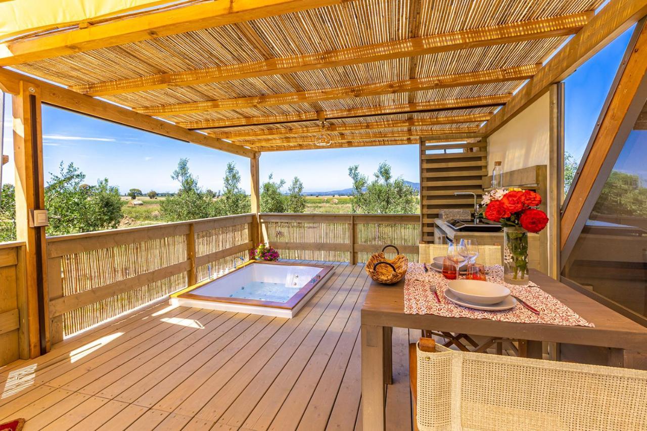 Glamping Gli Etruschi Hotel Piombino Exterior photo