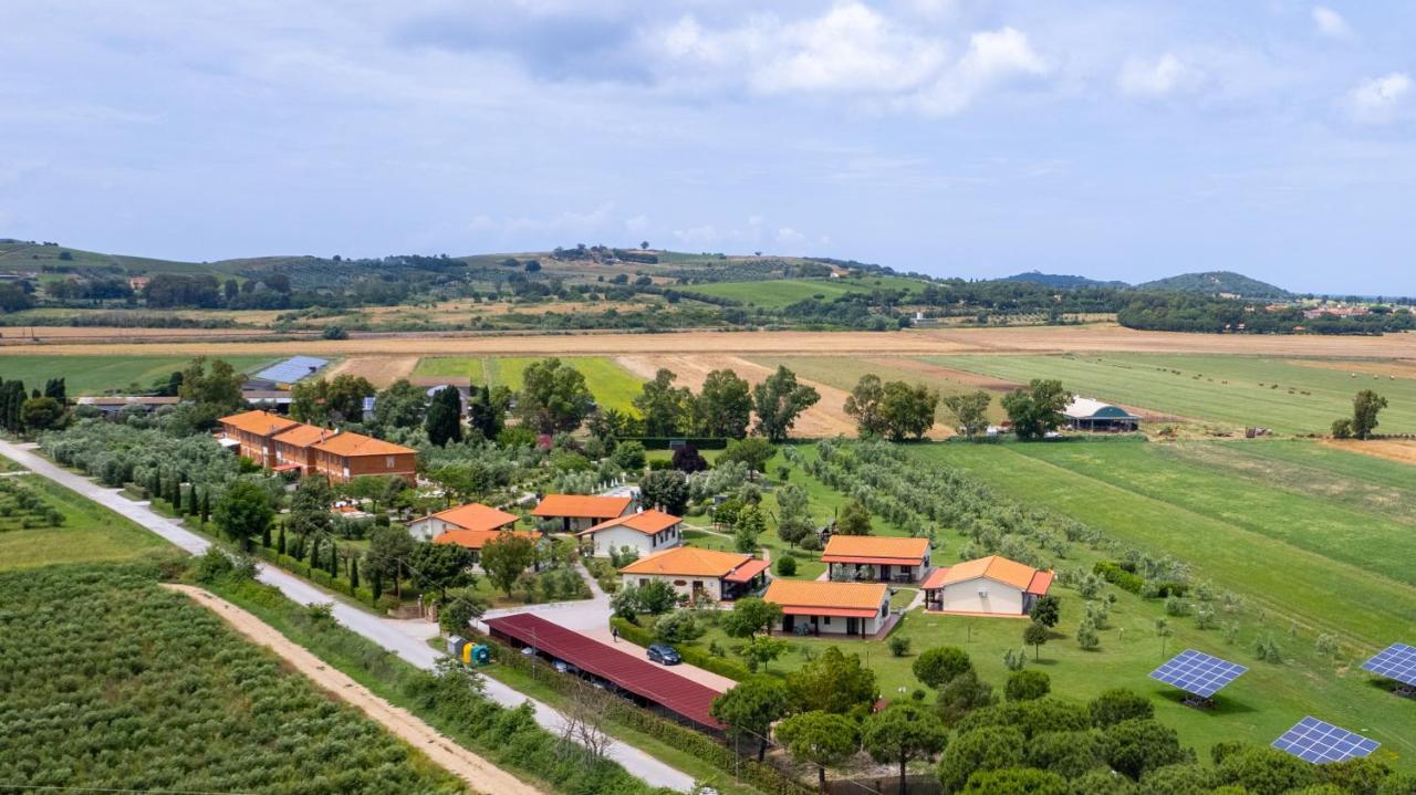 Glamping Gli Etruschi Hotel Piombino Exterior photo