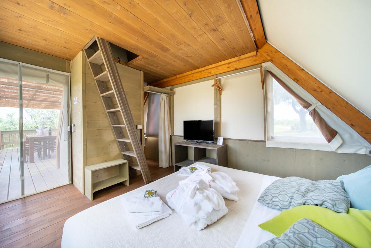 Glamping Gli Etruschi Hotel Piombino Exterior photo